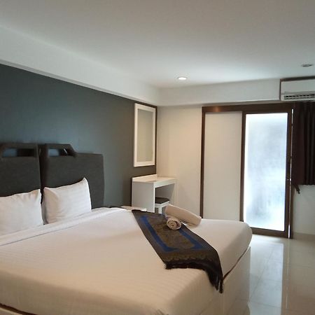 Sunny Residence Bangkok Esterno foto