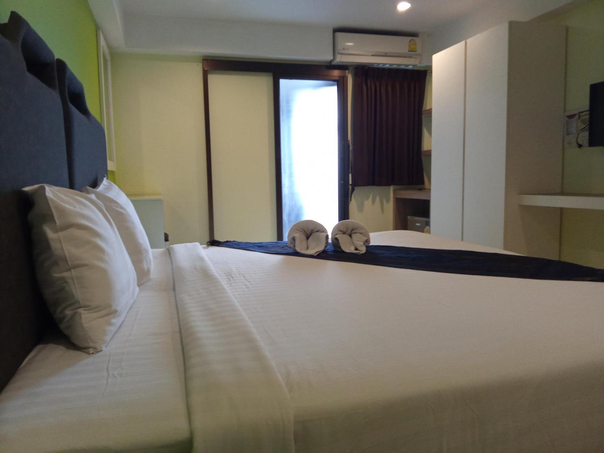 Sunny Residence Bangkok Esterno foto